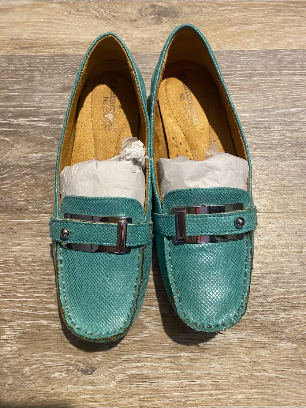 Naturalizer’s Mint Turquoise Loafer Slip On Shoe 6.5